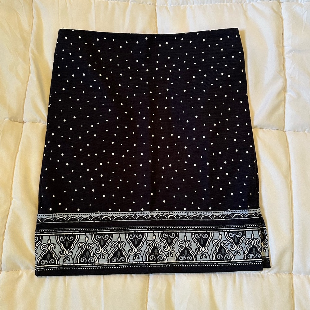 Ladies skirt